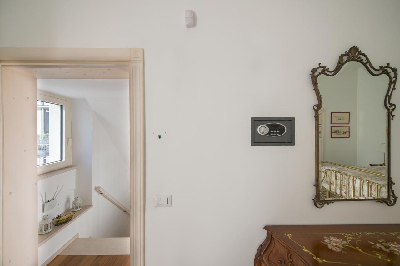 Ai Cappuccini Guest House Noicattaro Bagian luar foto