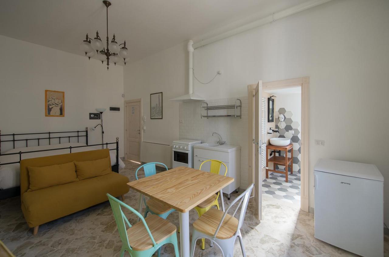 Ai Cappuccini Guest House Noicattaro Bagian luar foto