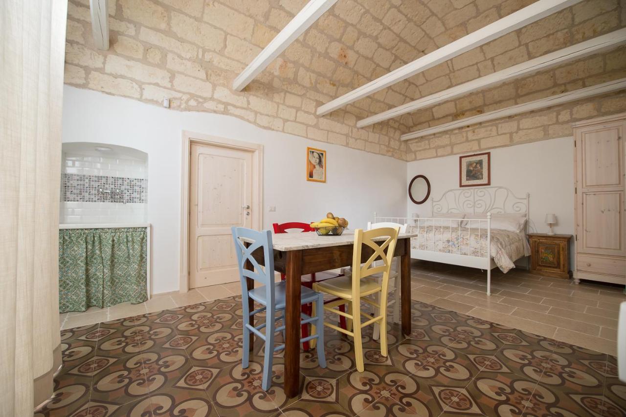 Ai Cappuccini Guest House Noicattaro Bagian luar foto