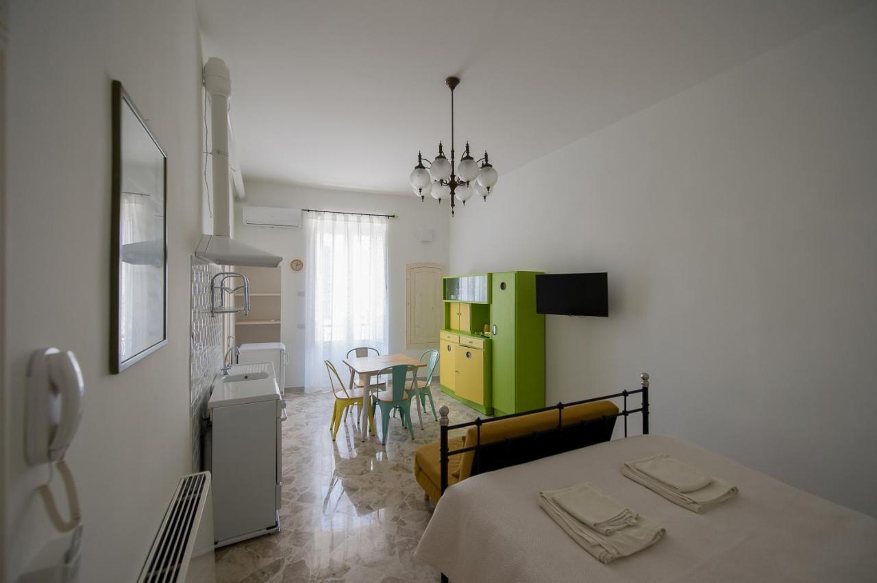 Ai Cappuccini Guest House Noicattaro Bagian luar foto